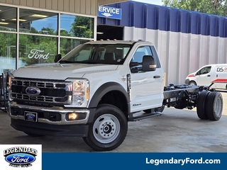 2025 Ford F-600SD