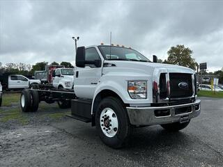 2025 Ford F-750