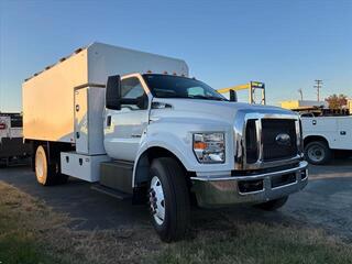 2025 Ford F750