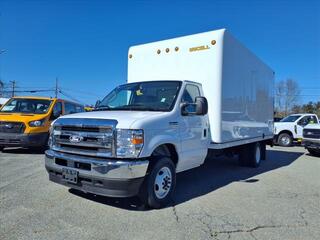 2026 Ford E-350SD