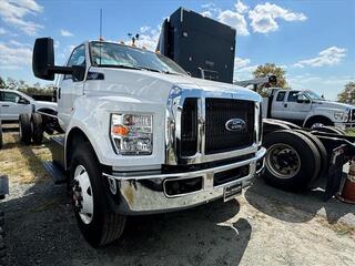 2025 Ford F-750