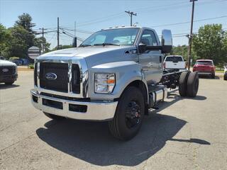 2025 Ford F-750SD