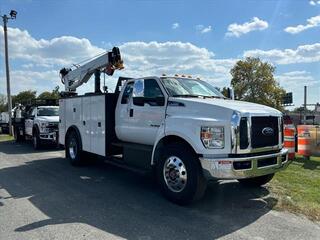 2025 Ford F-750