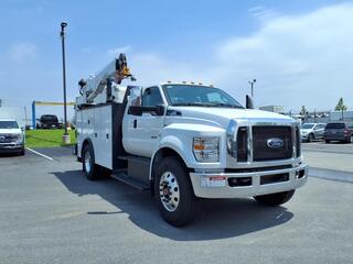 2025 Ford F750
