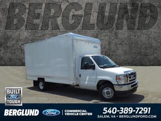 2025 Ford E-450 Cutaway