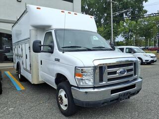 2014 Ford E-450SD