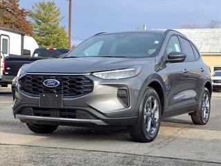 2025 Ford Escape Hybrid