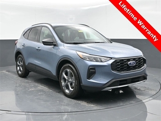 2025 Ford Escape Hybrid