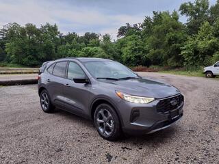 2025 Ford Escape Hybrid