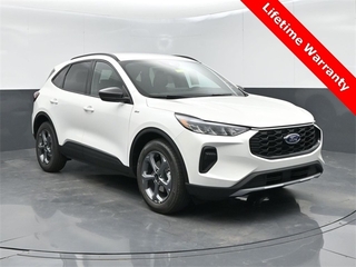 2025 Ford Escape Hybrid