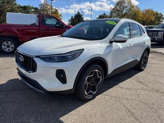 2026 Ford Escape Hybrid