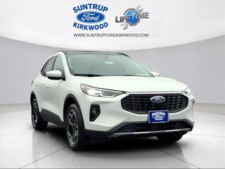 2026 Ford Escape Hybrid