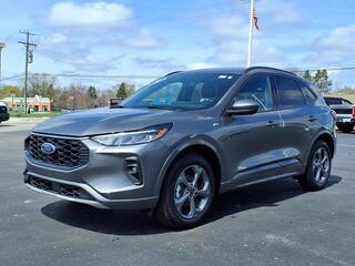 2024 Ford Escape Hybrid for sale in Howell MI