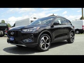 2025 Ford Escape Hybrid