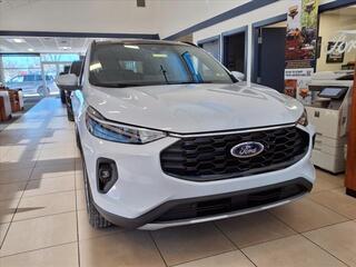 2025 Ford Escape Hybrid