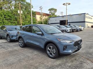 2025 Ford Escape Hybrid