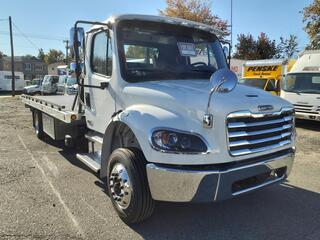 2025 Freightliner M2106