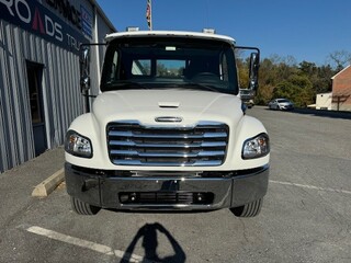 2025 Freightliner M2+