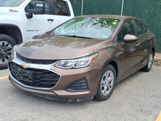 2019 Chevrolet Cruze for sale in Fenton MO