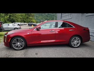 2023 Cadillac CT4