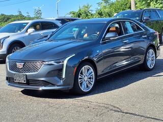 2022 Cadillac CT4
