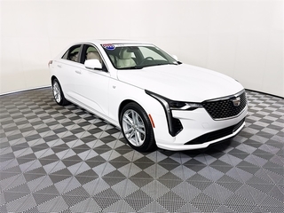 2022 Cadillac CT4