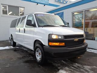 2025 Chevrolet Express for sale in New Rochelle NY
