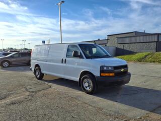 2018 Chevrolet Express for sale in Bradley IL