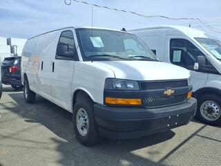 2025 Chevrolet Express for sale in Newark NJ