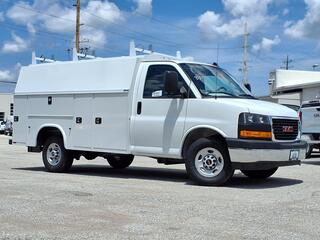 2025 Gmc Savana