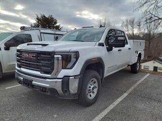 2024 Gmc Sierra 3500HD Chassis for sale in Rocky Mount VA