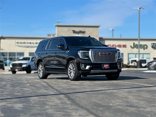 2022 Gmc Yukon Xl for sale in Bourbonnais IL
