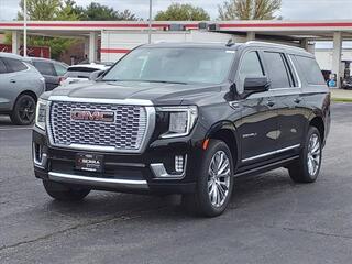 2023 Gmc Yukon Xl for sale in Savoy IL