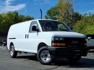 2025 Gmc Savana
