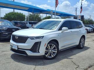 2022 Cadillac XT6