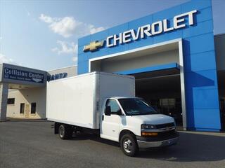 2023 Chevrolet Express Commercial Cutawa