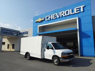 2023 Chevrolet Express Commercial Cutawa