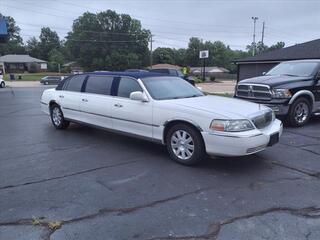 2004 Lincoln Town Car