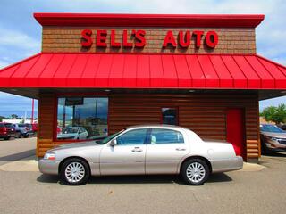 2003 Lincoln Town Car