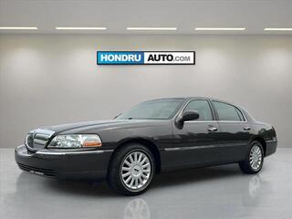 2005 Lincoln Town Car