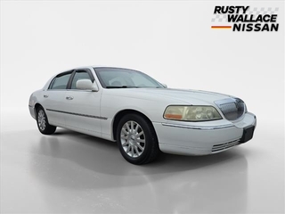 2004 Lincoln Town Car