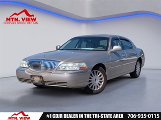 2003 Lincoln Town Car