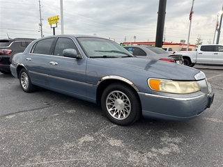 2000 Lincoln Town Car for sale in Chattanooga TN