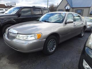 2000 Lincoln Town Car