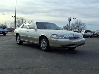 2006 Lincoln Town Car
