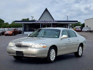 2004 Lincoln Town Car