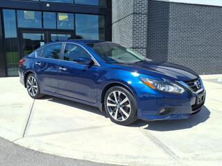 2017 Nissan Altima for sale in Dayton OH
