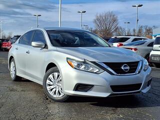 2017 Nissan Altima for sale in Cincinnati OH