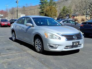 2014 Nissan Altima for sale in Canton CT