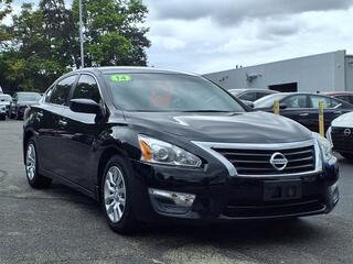 2014 Nissan Altima for sale in Cincinnati OH